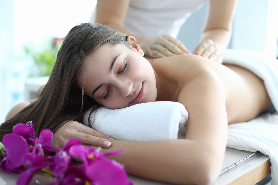 Swedish Massage – Light to medium pressure with long flowing strokes. Foot massage - Reflexology Massage in New York City